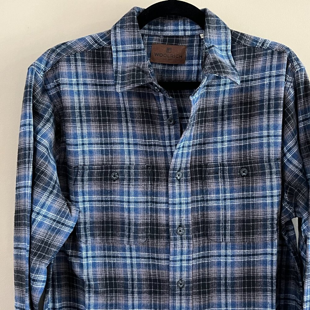 Mens Woolrich 100% Cotton Plaid Button Up Shirt SIZE Medium Blue, Gray, Black